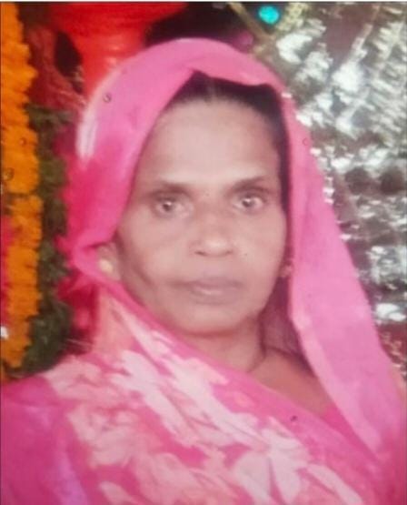 Kashi Ki Aawaz | बोरे का भारी बंडल गिरने से महिला मजदूर की मौत, फैक्टरी में मचा हड़कंप