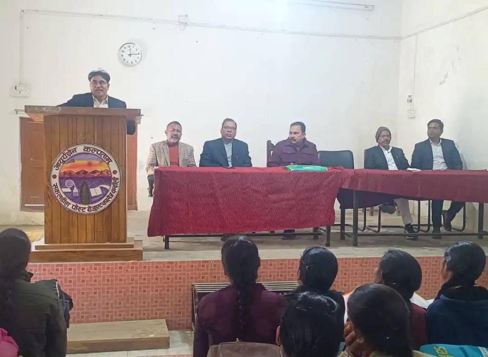 Kashi Ki Aawaz | सकलडीहा पीजी कॉलेज में संगोष्ठी: खेलों में जेंडर समानता पर जोर, अवसर और चुनौतियों पर मंथन